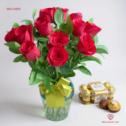 Florero de 12 rosas rojas y Caja de chocolates Ferrero